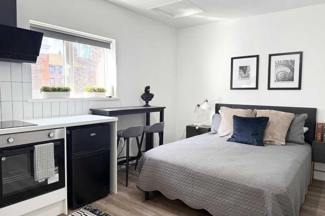 Photo of Others in Hoxton West