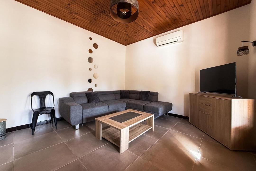 Photo of Livingroom in Entraigues-sur-la-Sorgue