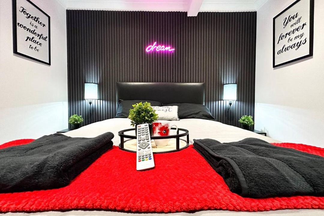 Photo of Others in Enfield Highway