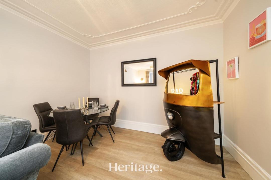 Photo of Others in Keith