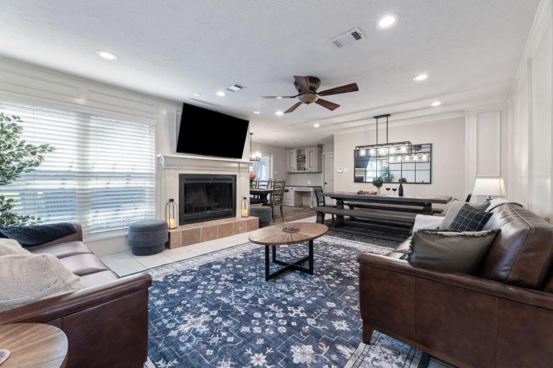 Photo of Livingroom in Tomball