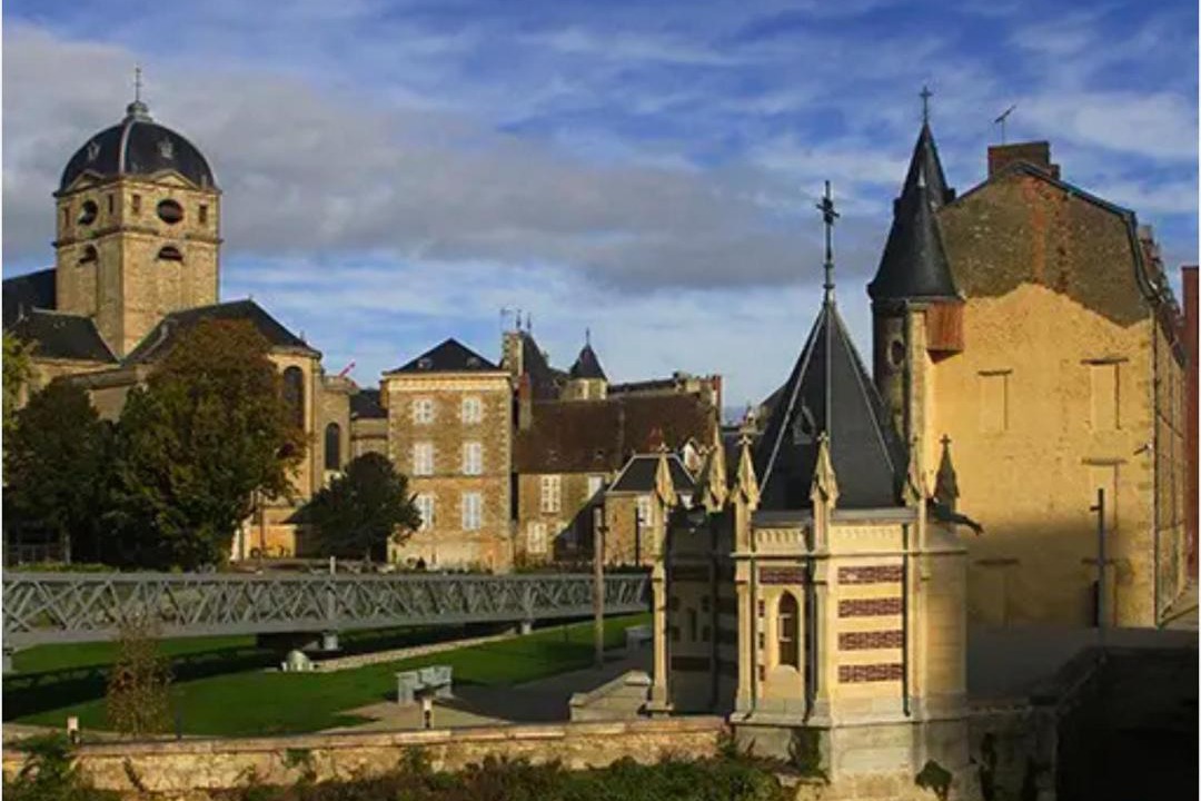 Photo of Buildings in Alencon