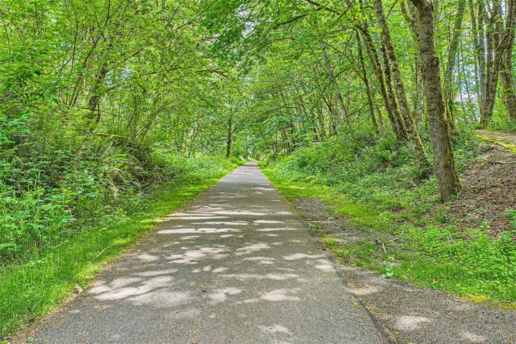 Photo of Others in Olympia