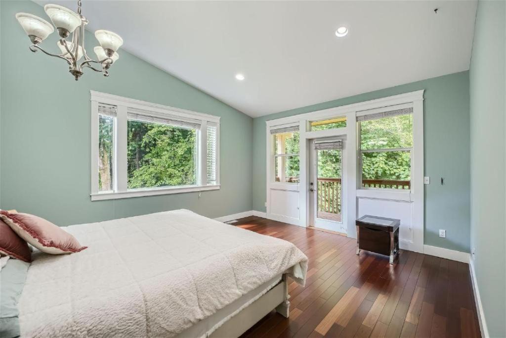 Photo of Bedroom in Olympia