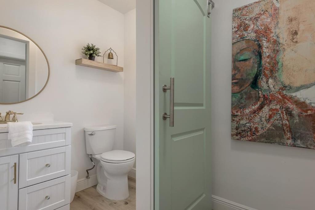 Photo of Bathroom in Largo