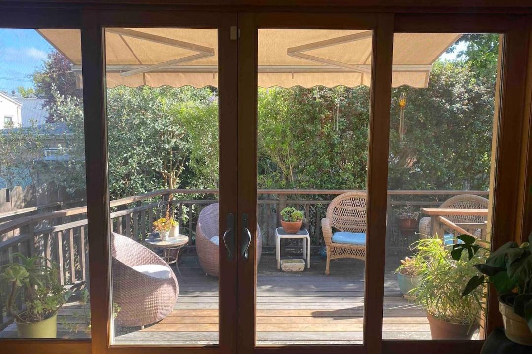 Photo of Patio Balcony in Upper Telegraph