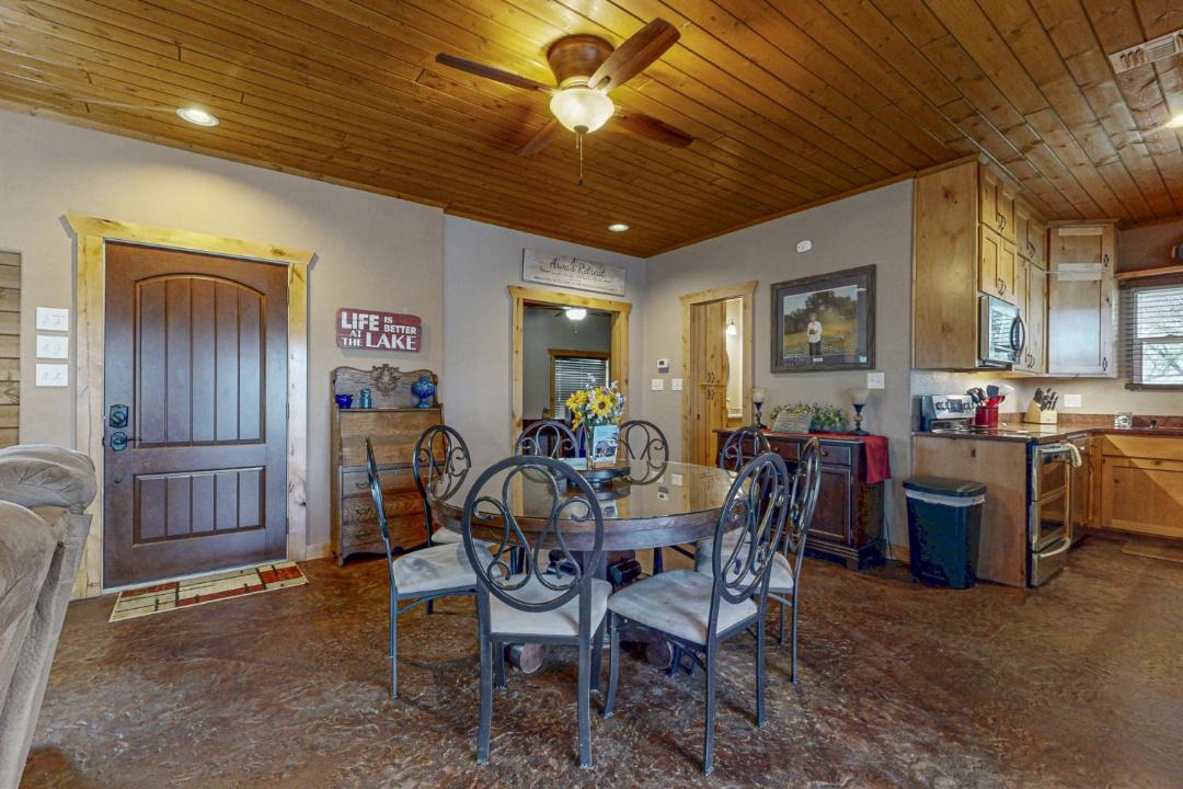 Photo of Others in Burnet