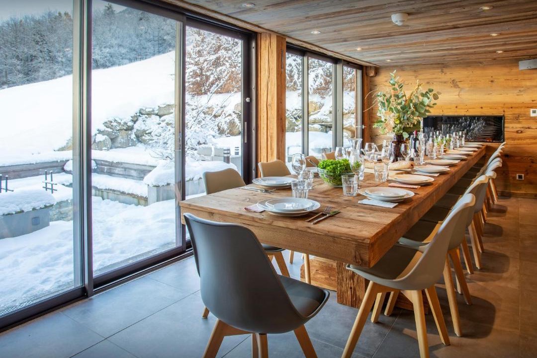 Photo of Others in Thones