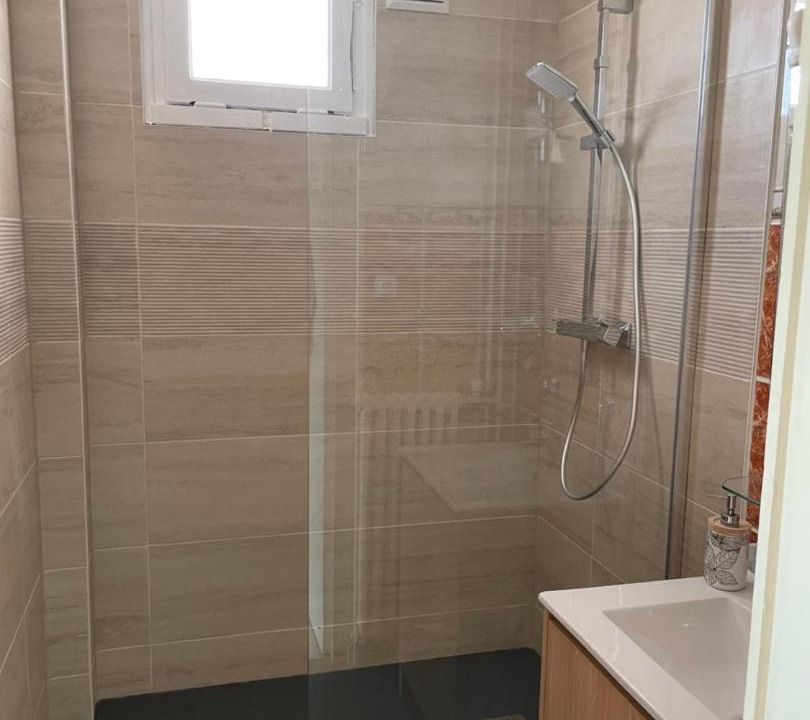 Photo of Bathroom in Pontlieue - Rocade