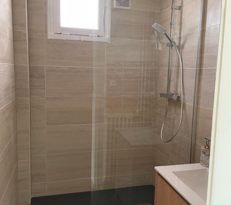 Photo of Bathroom in Pontlieue - Rocade