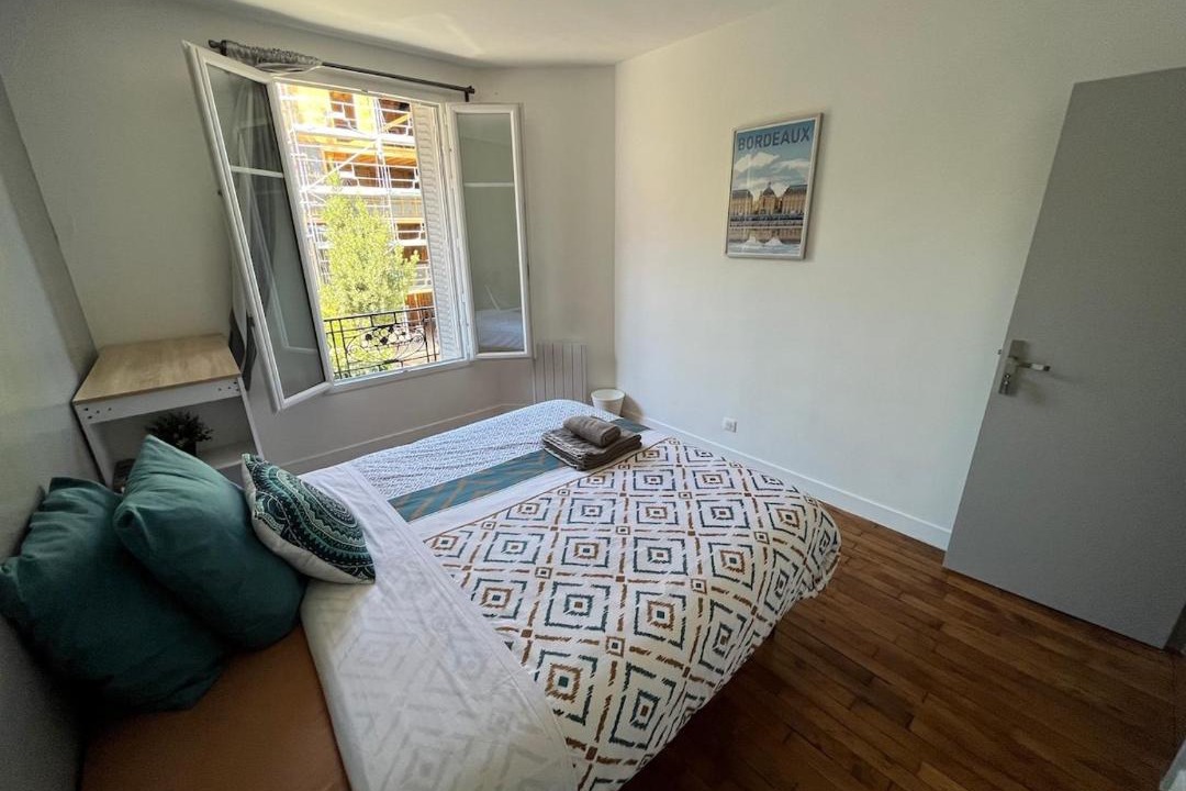 Photo of Bedroom in Malakoff