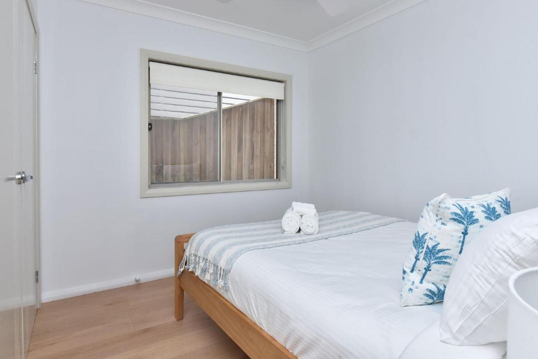 Photo of Others in Caves Beach