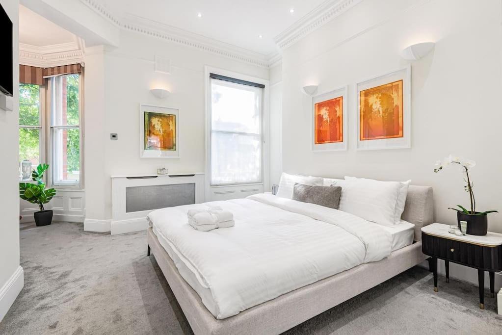 Photo of Bedroom in Frognal and Fitzjohns