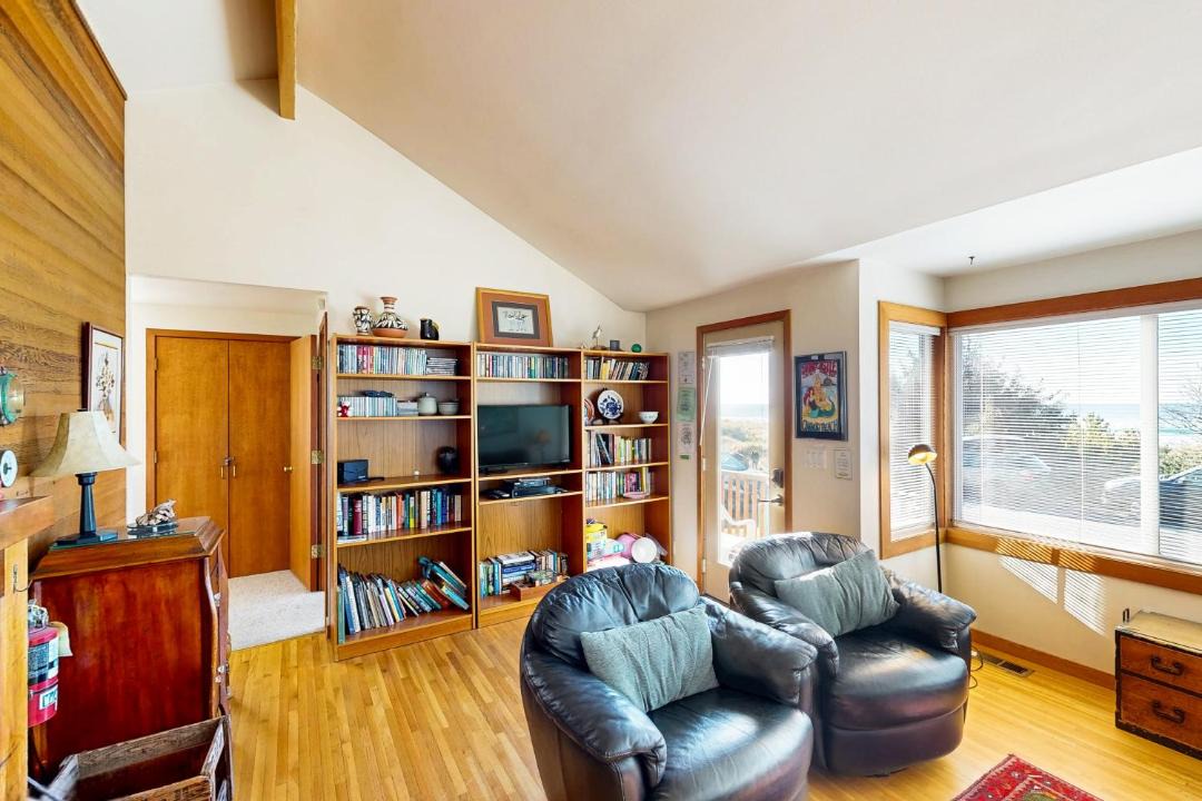 Photo of Others in Cannon Beach