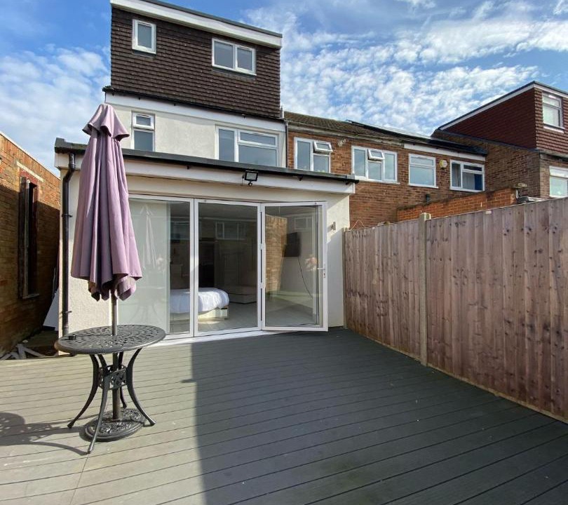 Photo of Others in Hale