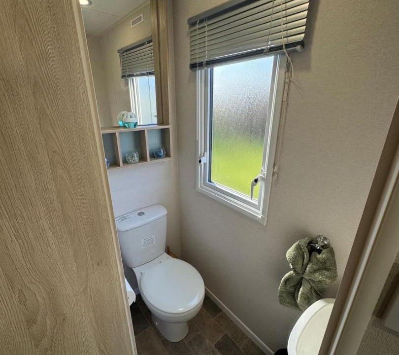 Photo of Bathroom in Allhallows
