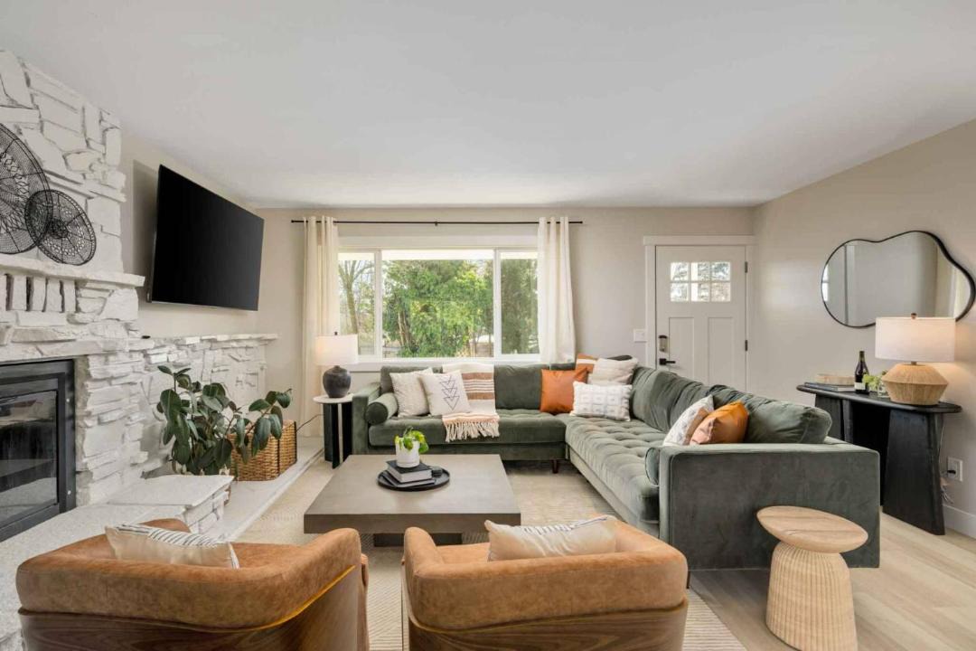 Photo of Others in Bull Mountain