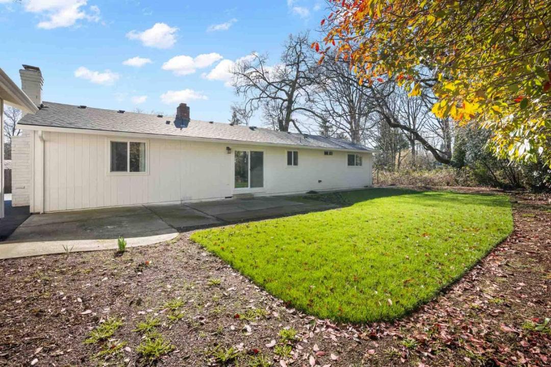 Photo of Others in Bull Mountain