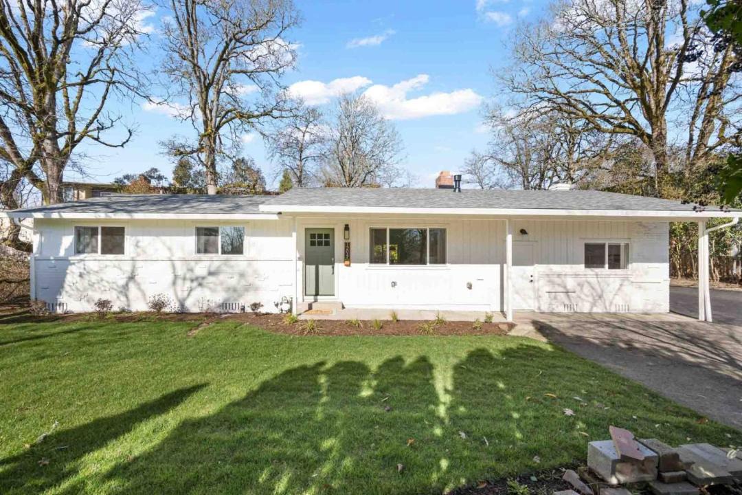 Photo of Others in Bull Mountain