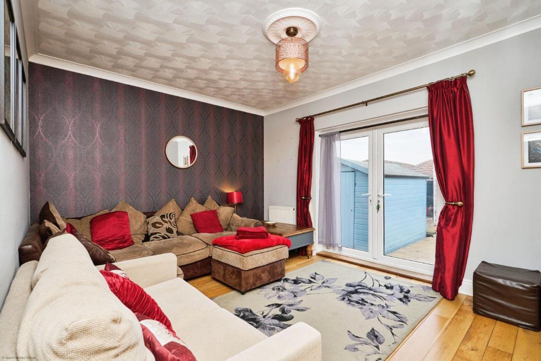 Photo of Others in Apse Heath