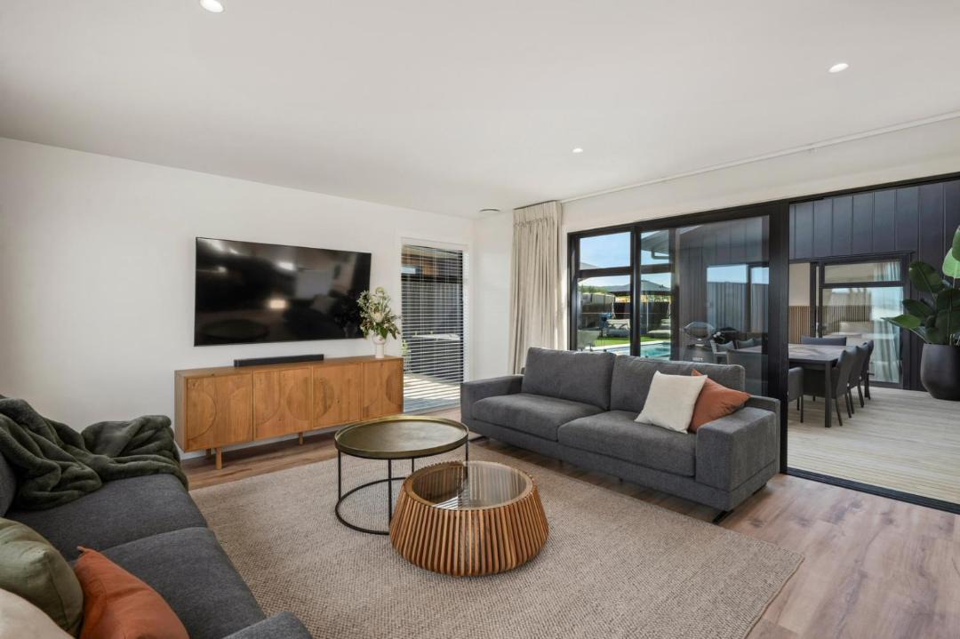 Photo of Others in Nukuhau