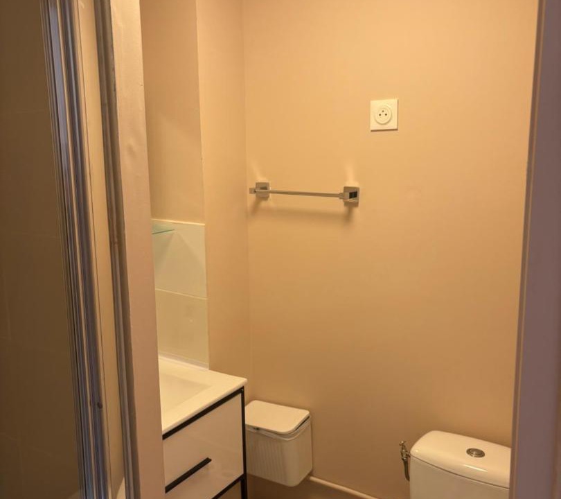 Photo of Bathroom in Solesmes