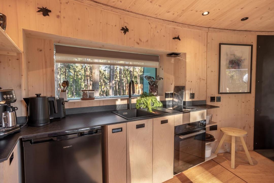 Photo of Others in South Leigh