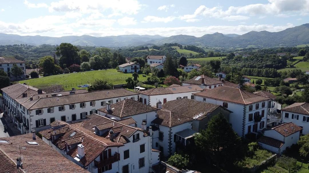 Photo of Buildings in Sare