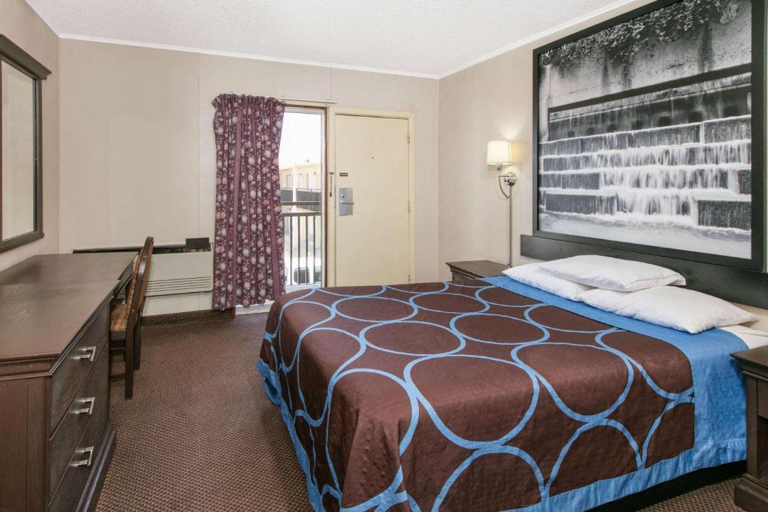 Photo of Bedroom in Downtown