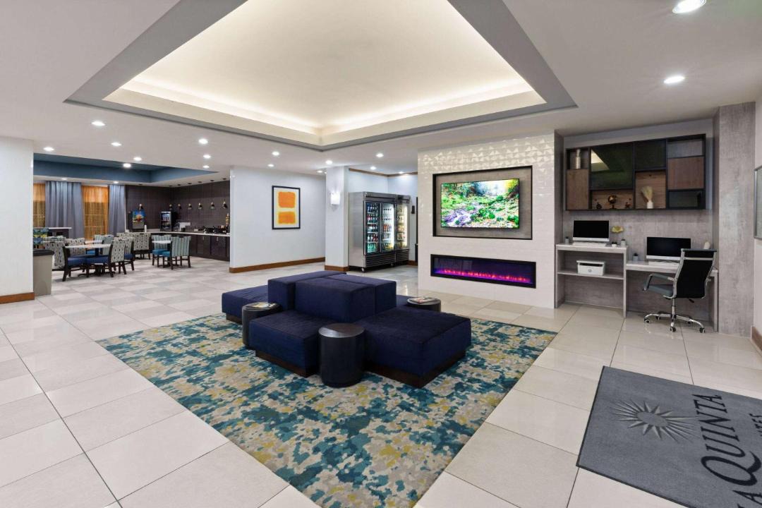 Photo of Livingroom in McNeil