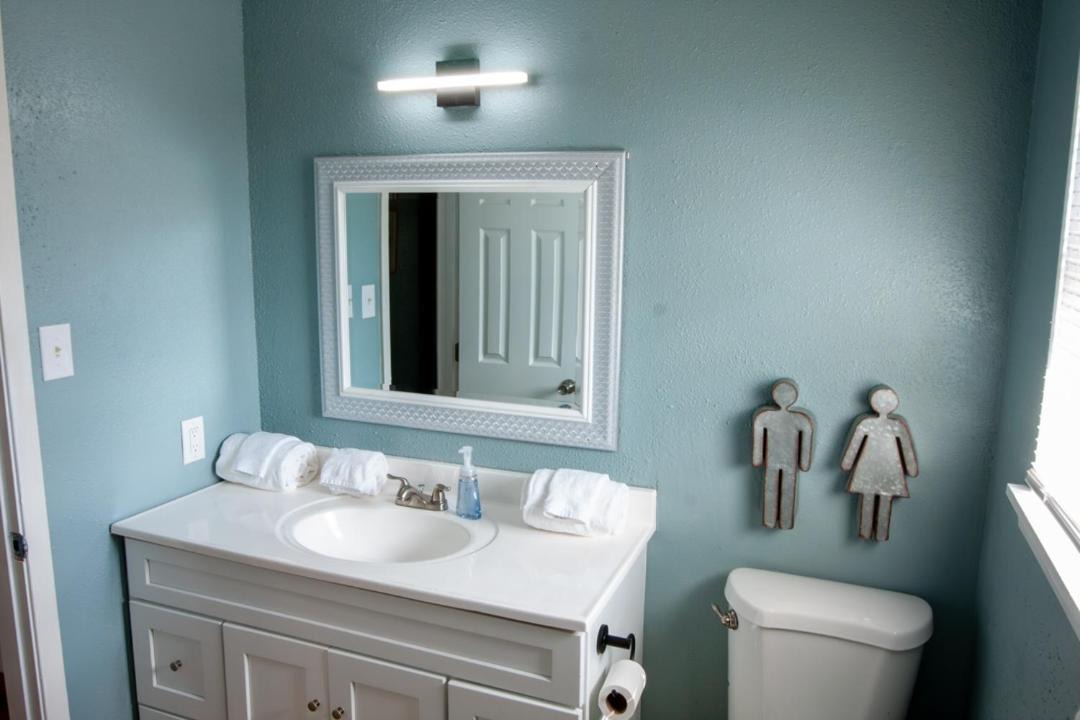 Photo of Bathroom in Pecan Tree - McCullough