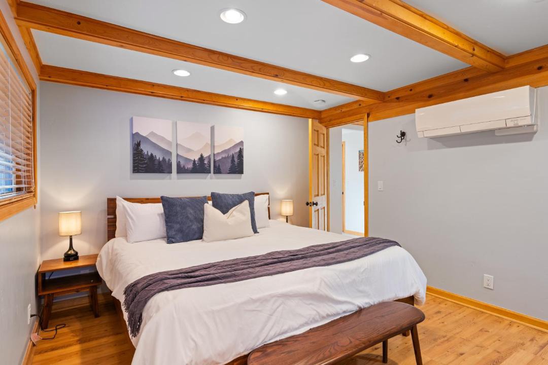 Photo of Bedroom in Brockway