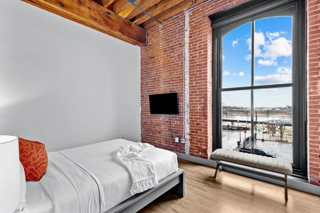 Photo of Bedroom in Downtown St. Louis