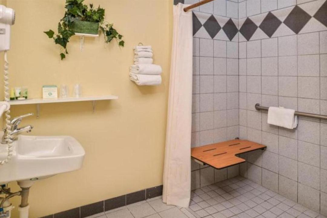 Photo of Bathroom in Eugene