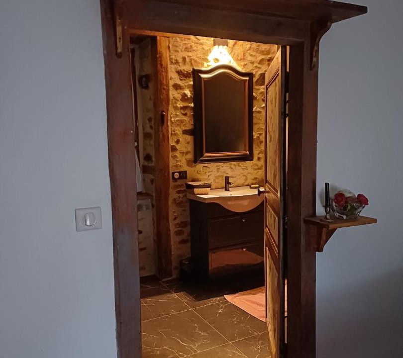 Photo of Bathroom in La Croisille-sur-Briance