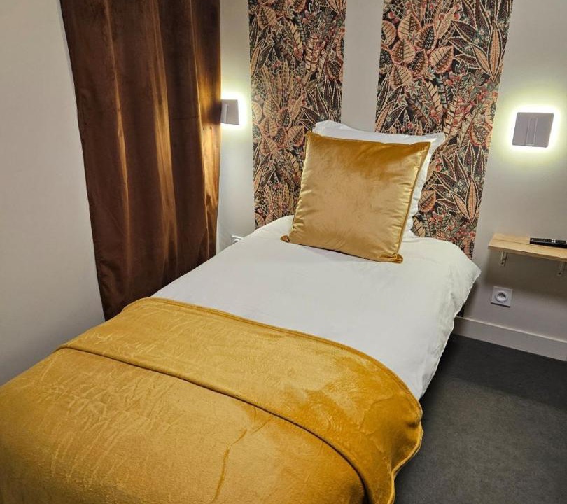 Photo of Bedroom in Saint-Angel