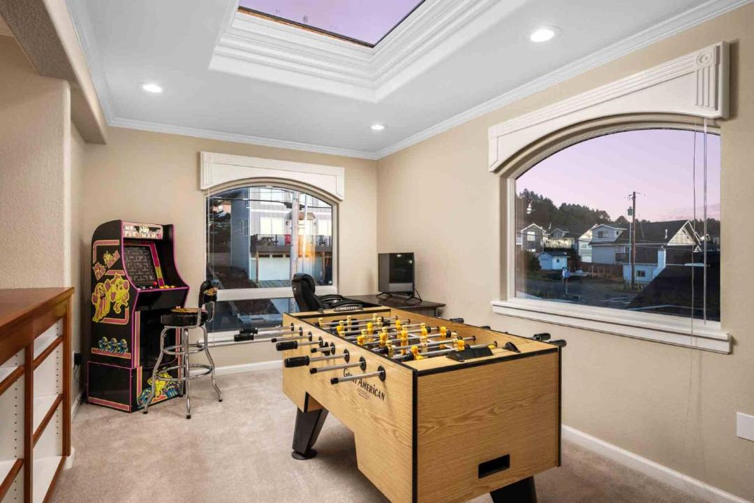 Photo of Others in Roads End