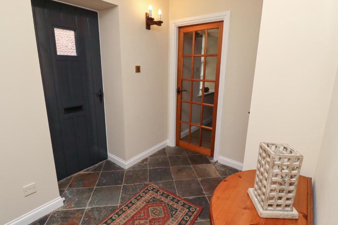 Photo of Others in Akeld