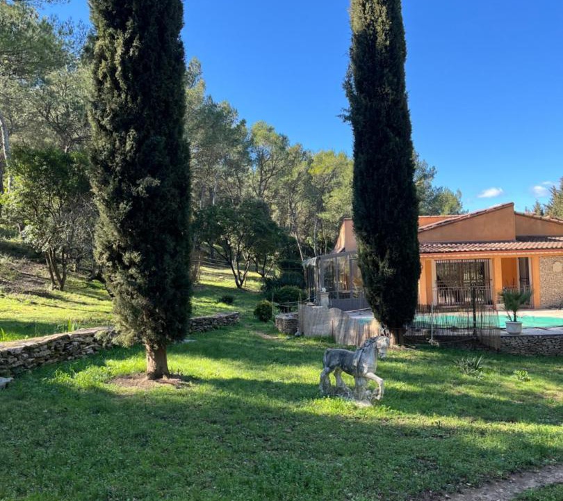 Photo of Others in Garrigues