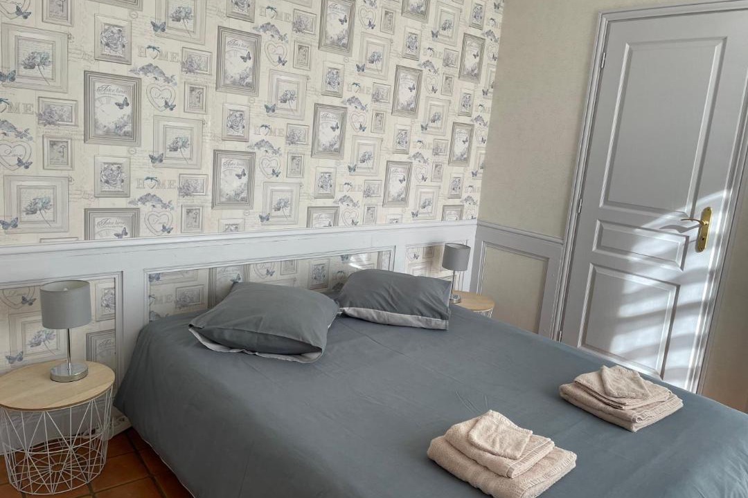 Photo of Bedroom in Bissey-sous-Cruchaud