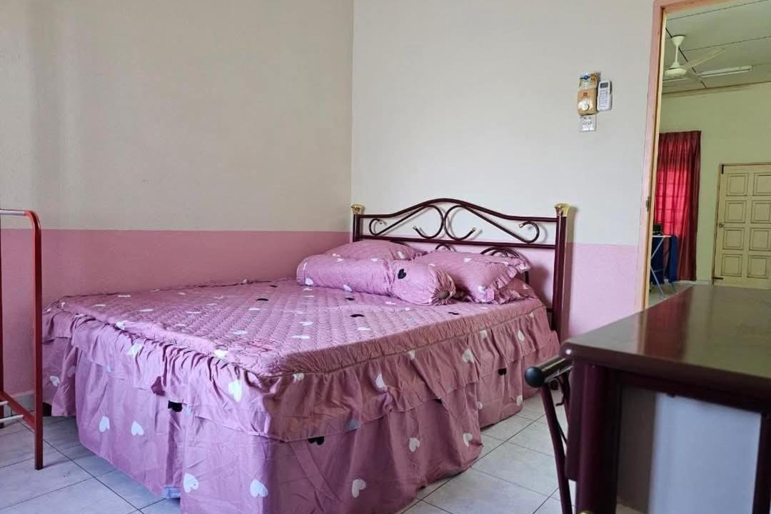 Photo of Bedroom in Kampong Raja