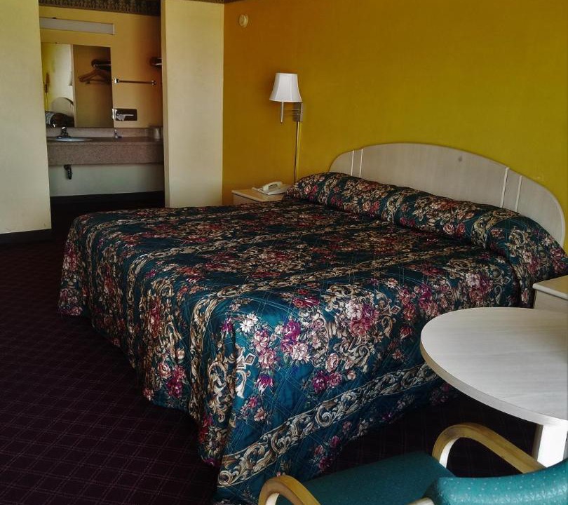 Photo of Bedroom in Tifton