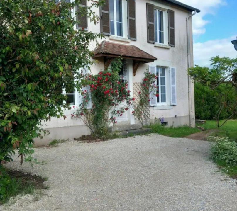 Photo of Others in Avallon