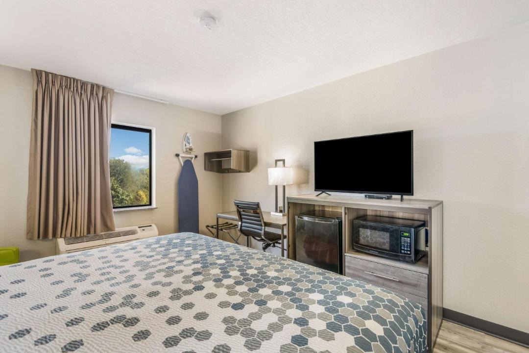 Photo of Bedroom in Lovington