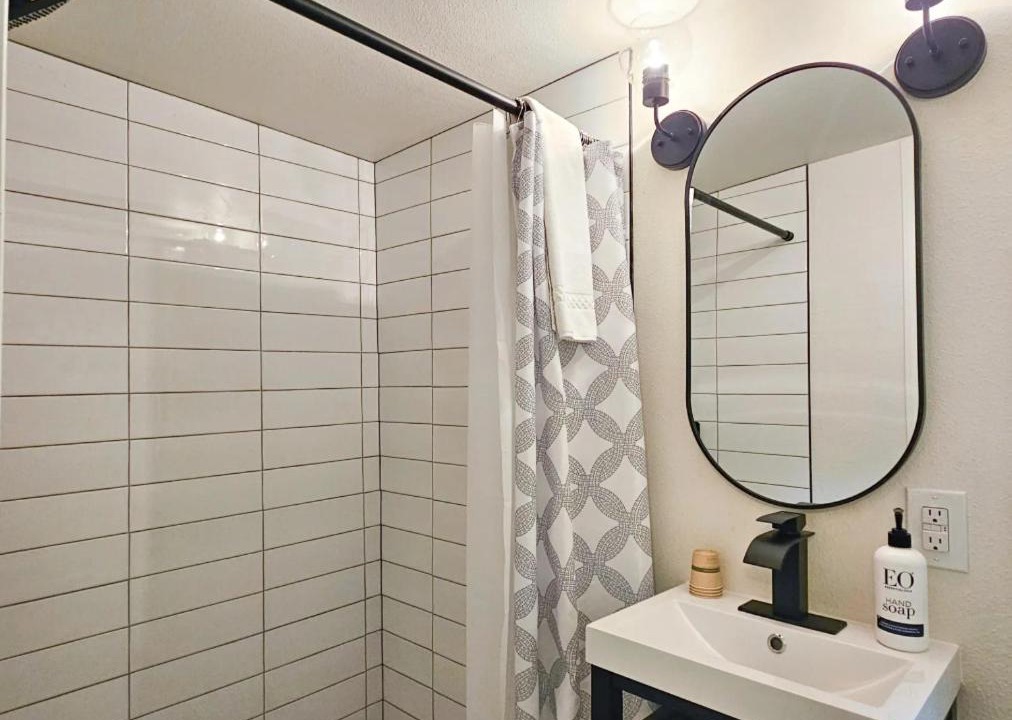 Photo of Others in Anderson Valley