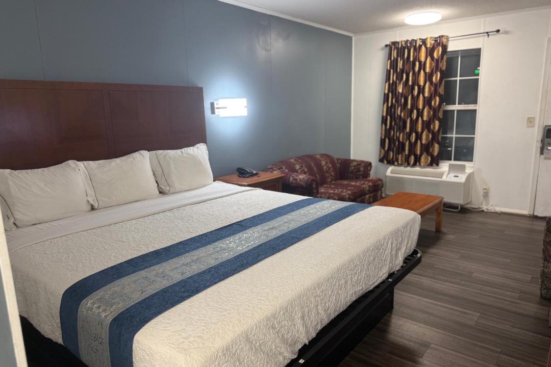 Photo of Others in Calhoun