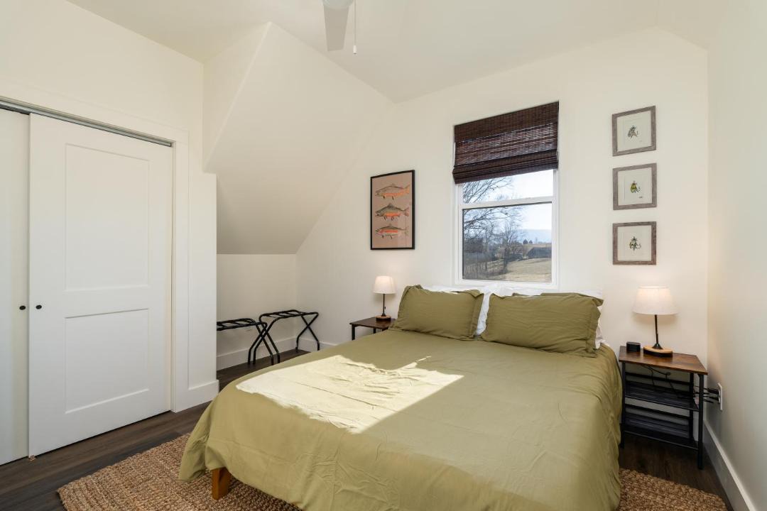 Photo of Bedroom in Bluff City