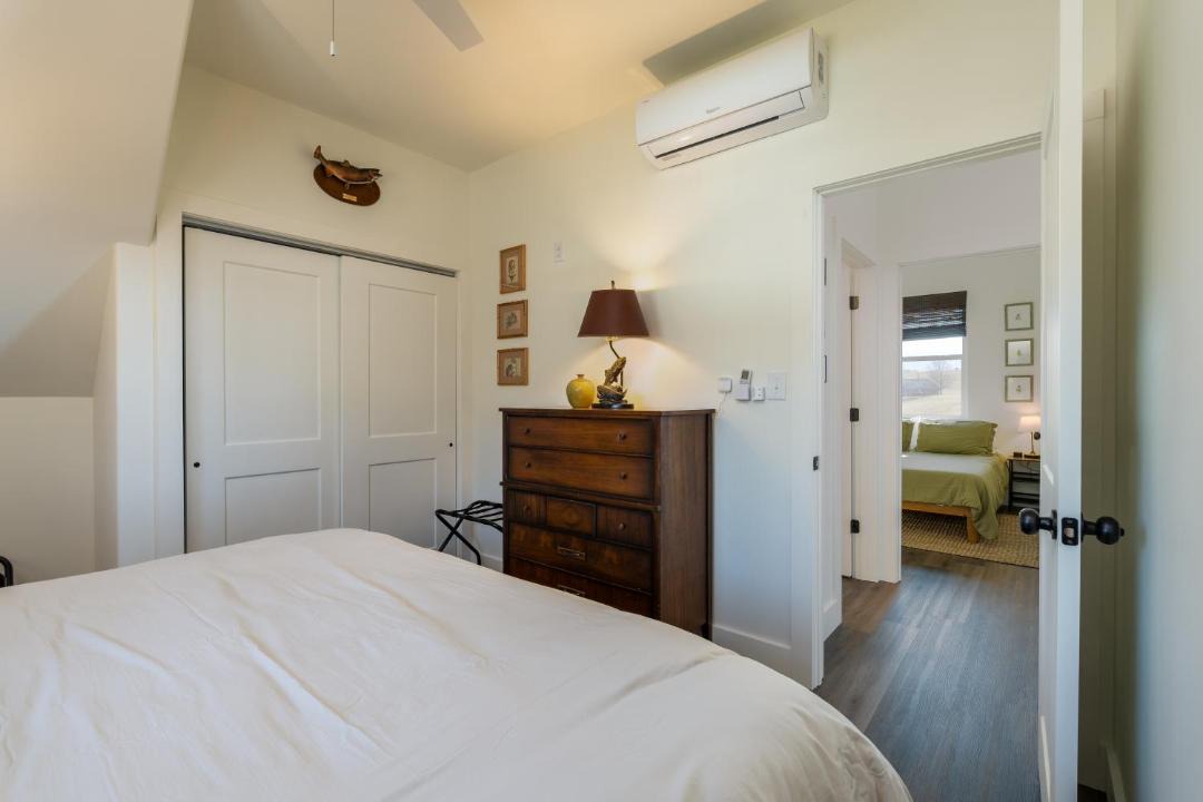 Photo of Bedroom in Bluff City