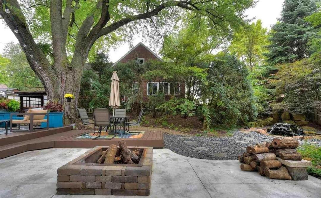 Photo of Others in Benson