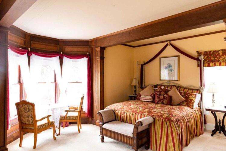 Photo of Bedroom in Mendocino